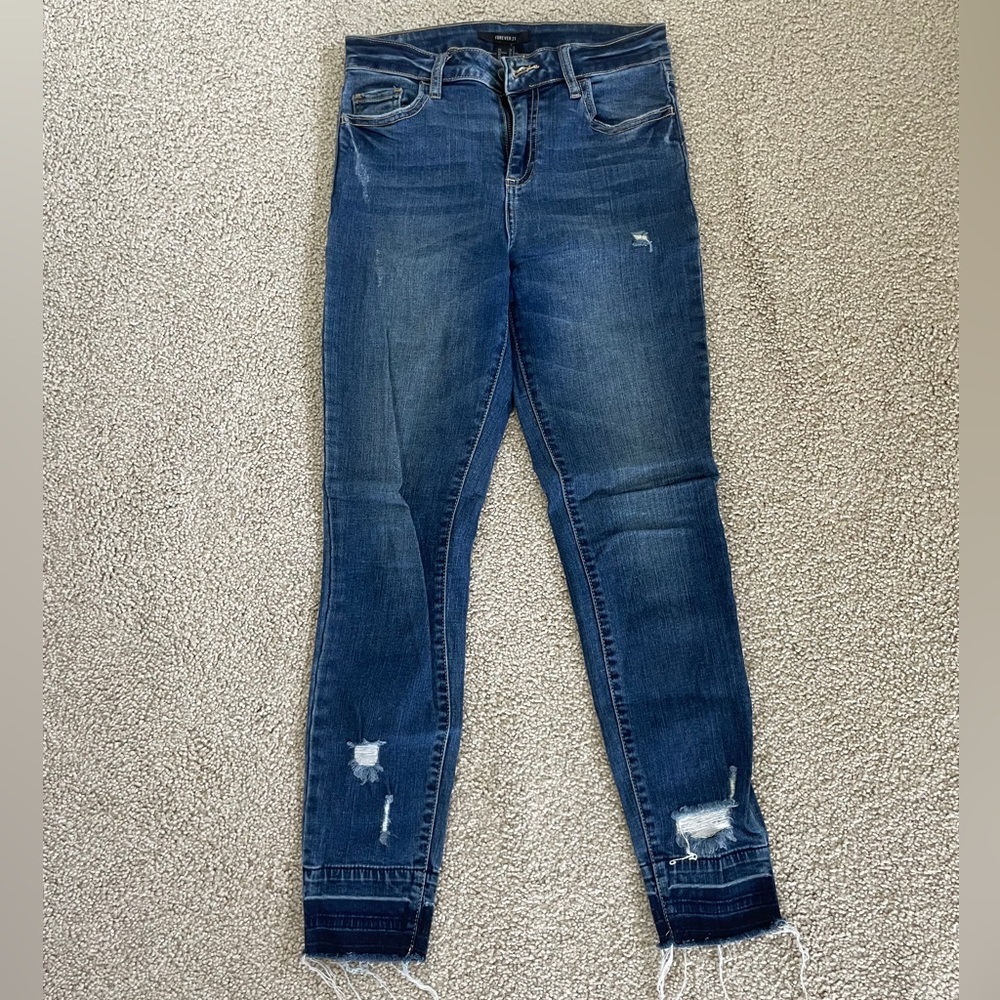 Forever 21 Ripped Distressed Skinny Jeans Dark Wash 26